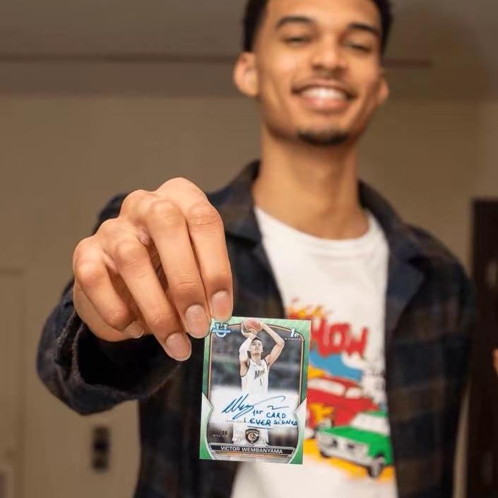 柒柒潮玩球星卡