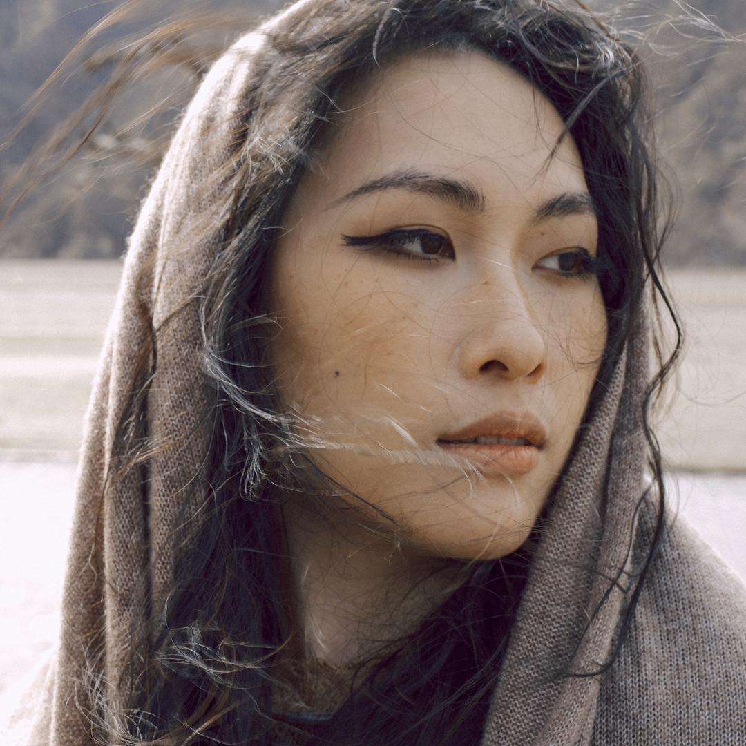 陈抒妮SHUNI（发专辑版