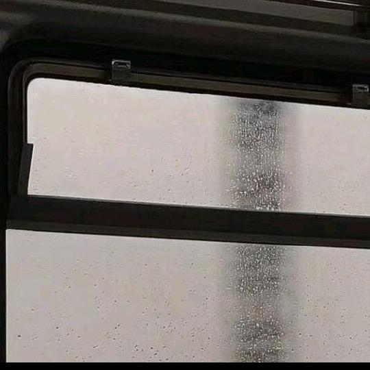 白开水吖