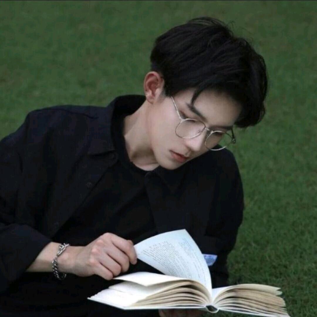 𝗛𝐮𝐚𝐧𝙜. 先森