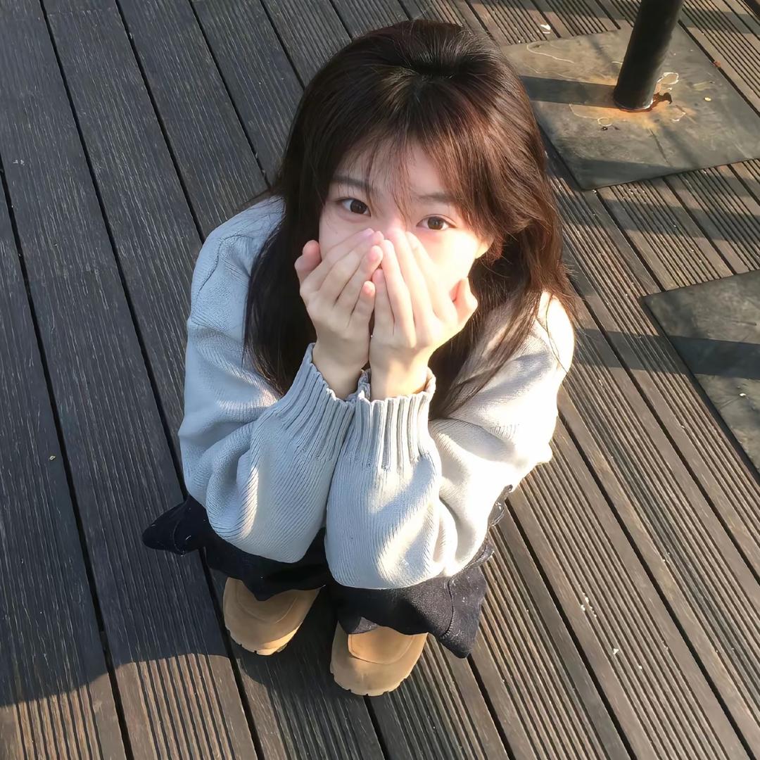 董董董-