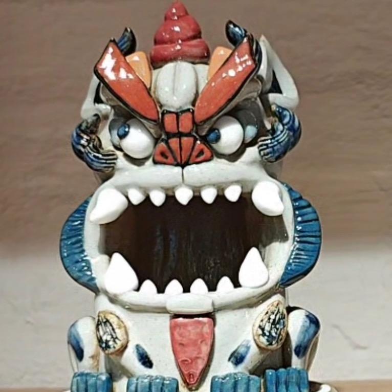 推着三轮车的老头