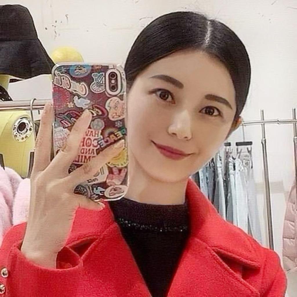 UP-小雪（实体女装、格子铺）