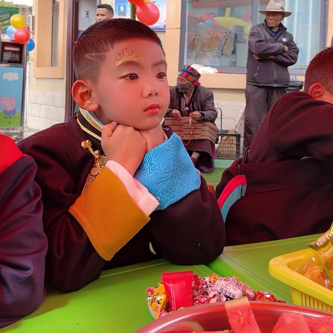 😊 爱跳舞💃爱唱歌🎤格曲😊