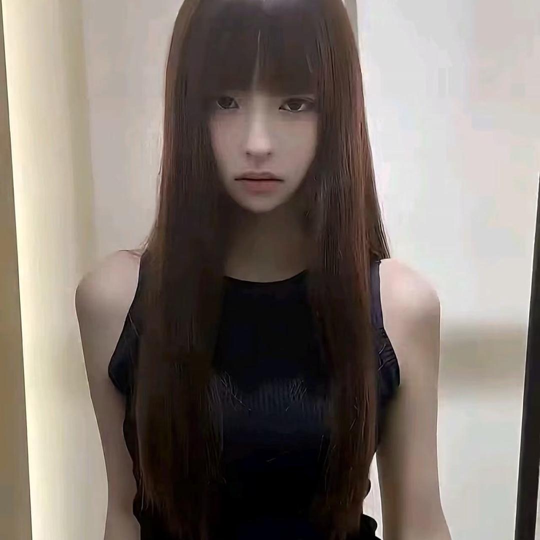 爱臭美的米米