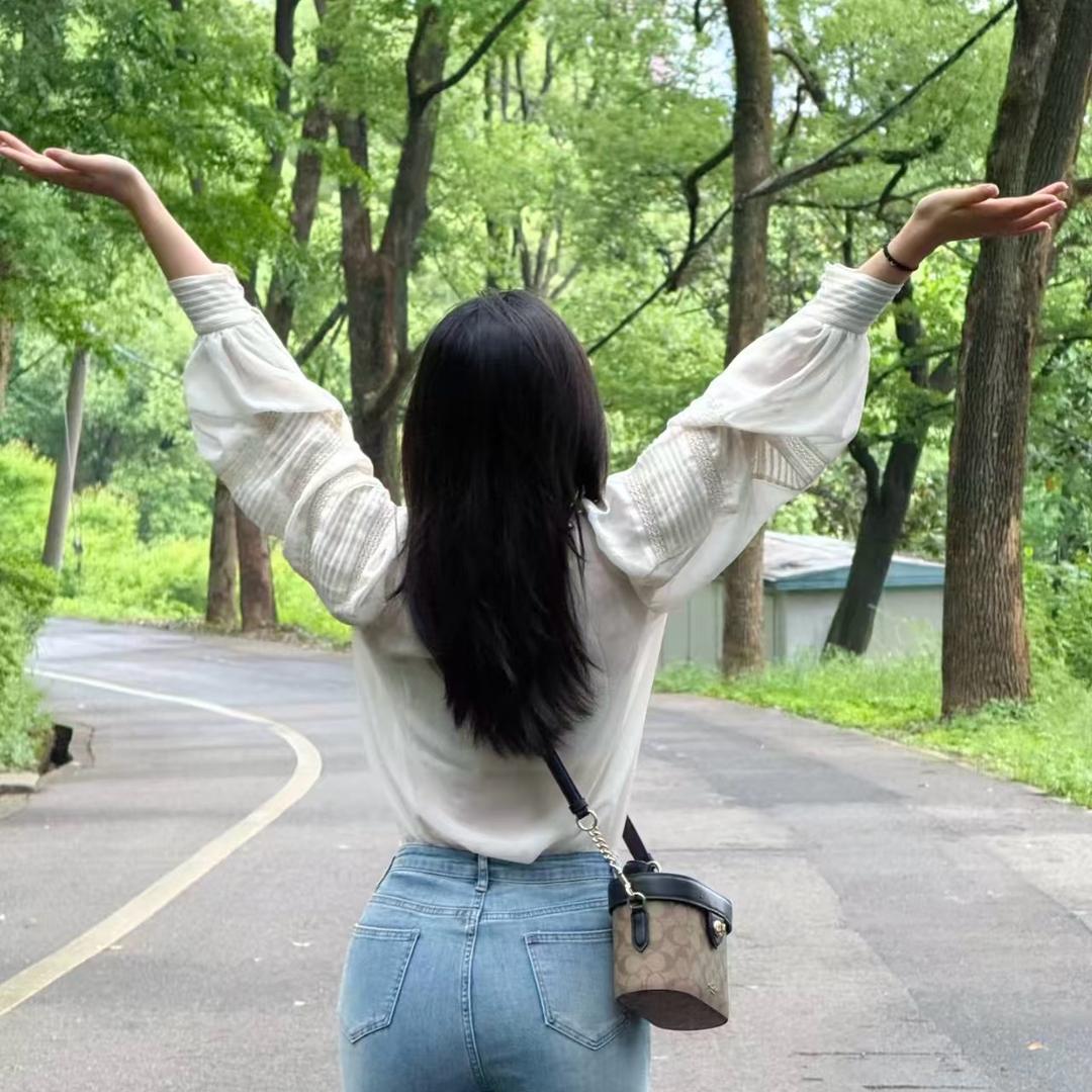 周小姐（爆款推荐）