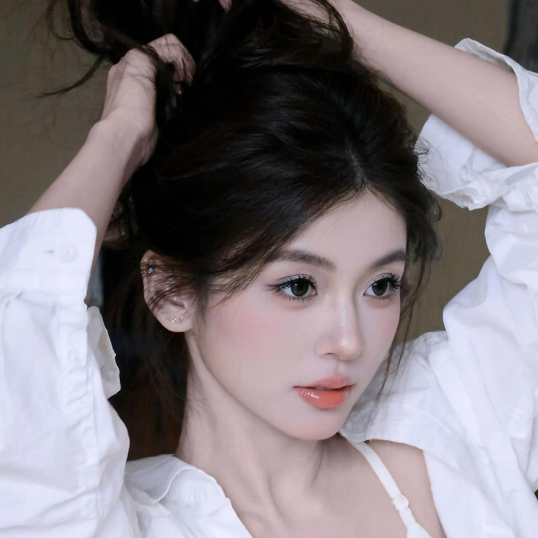 Nini妮妮.