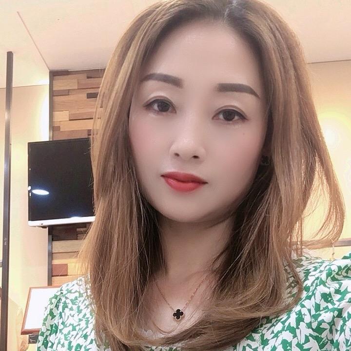 无为新百高诗婕女装（肖晓）