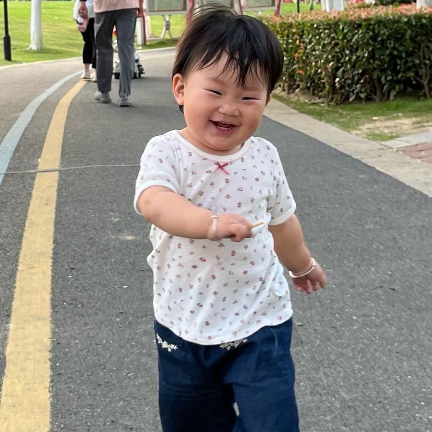 瑶瑶不胖