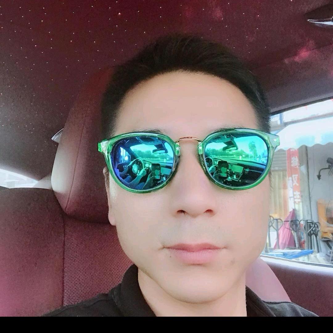 首典汽修～余欢