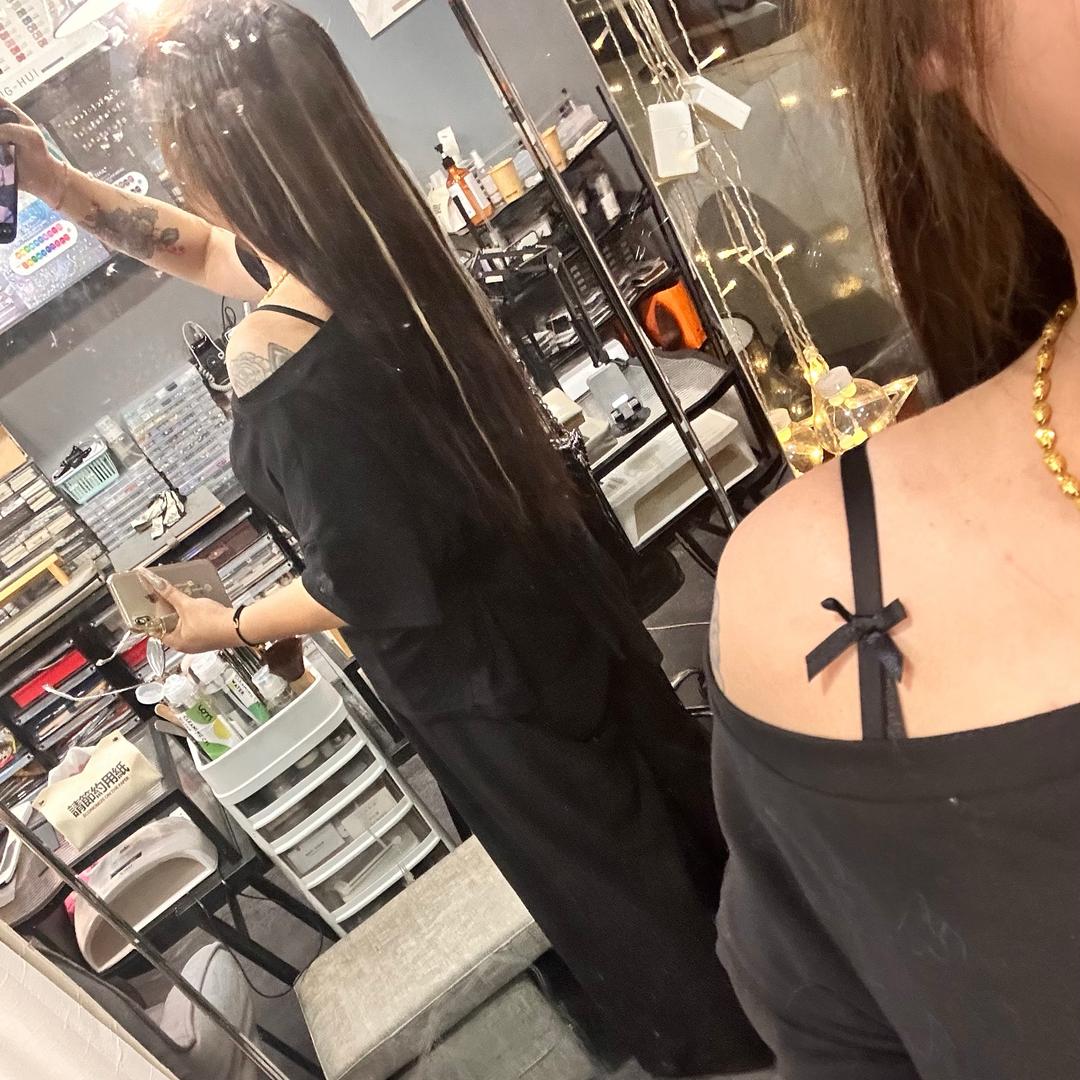 Y+NAIL一家美甲店