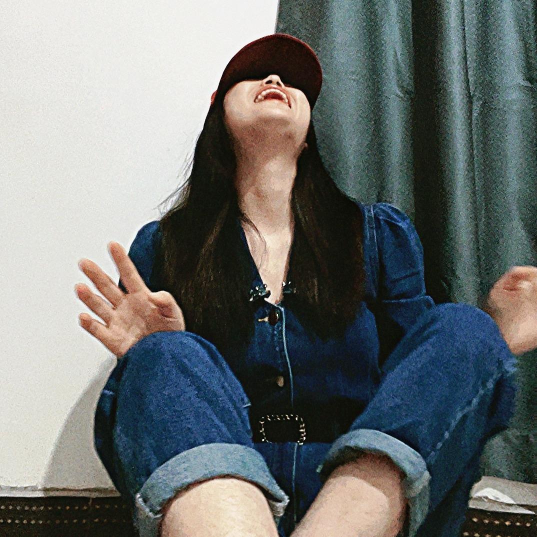 M💭.