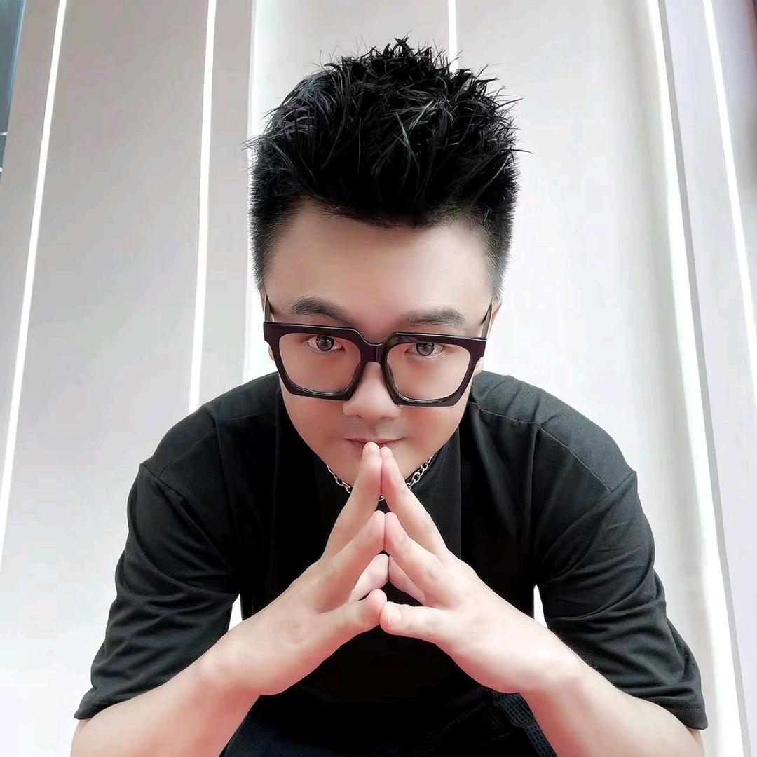 衡阳男士发型爆改设计（东哥）