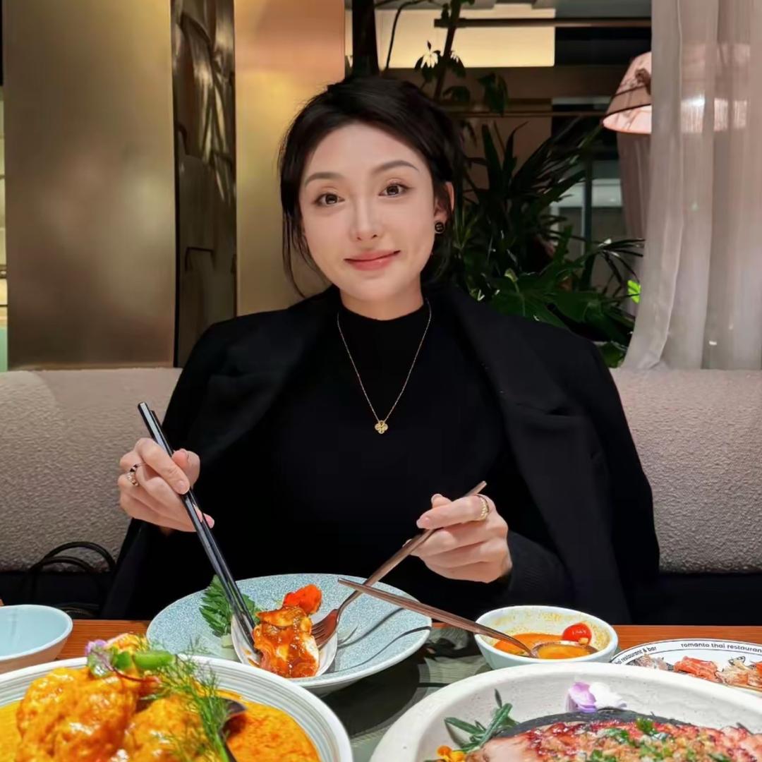 李予诺（日常穿搭）