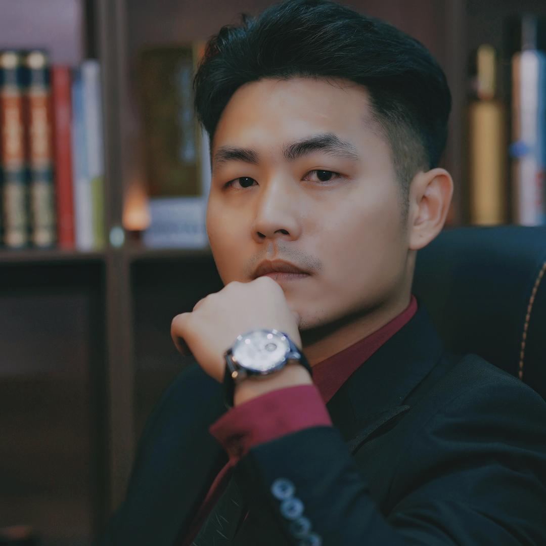 罗炜翔