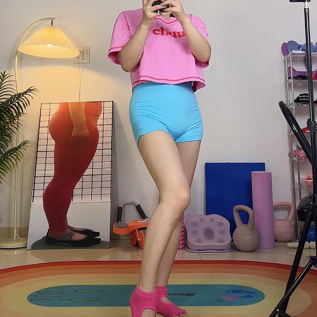 152的久久在美腿
