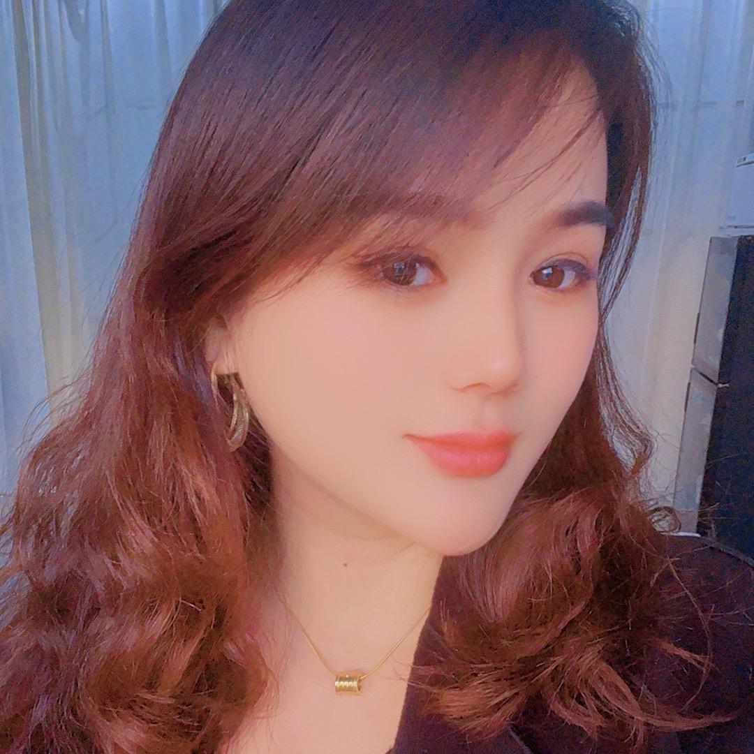 L💹财女💰