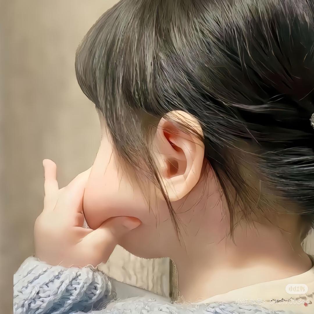 迪迪会发呆