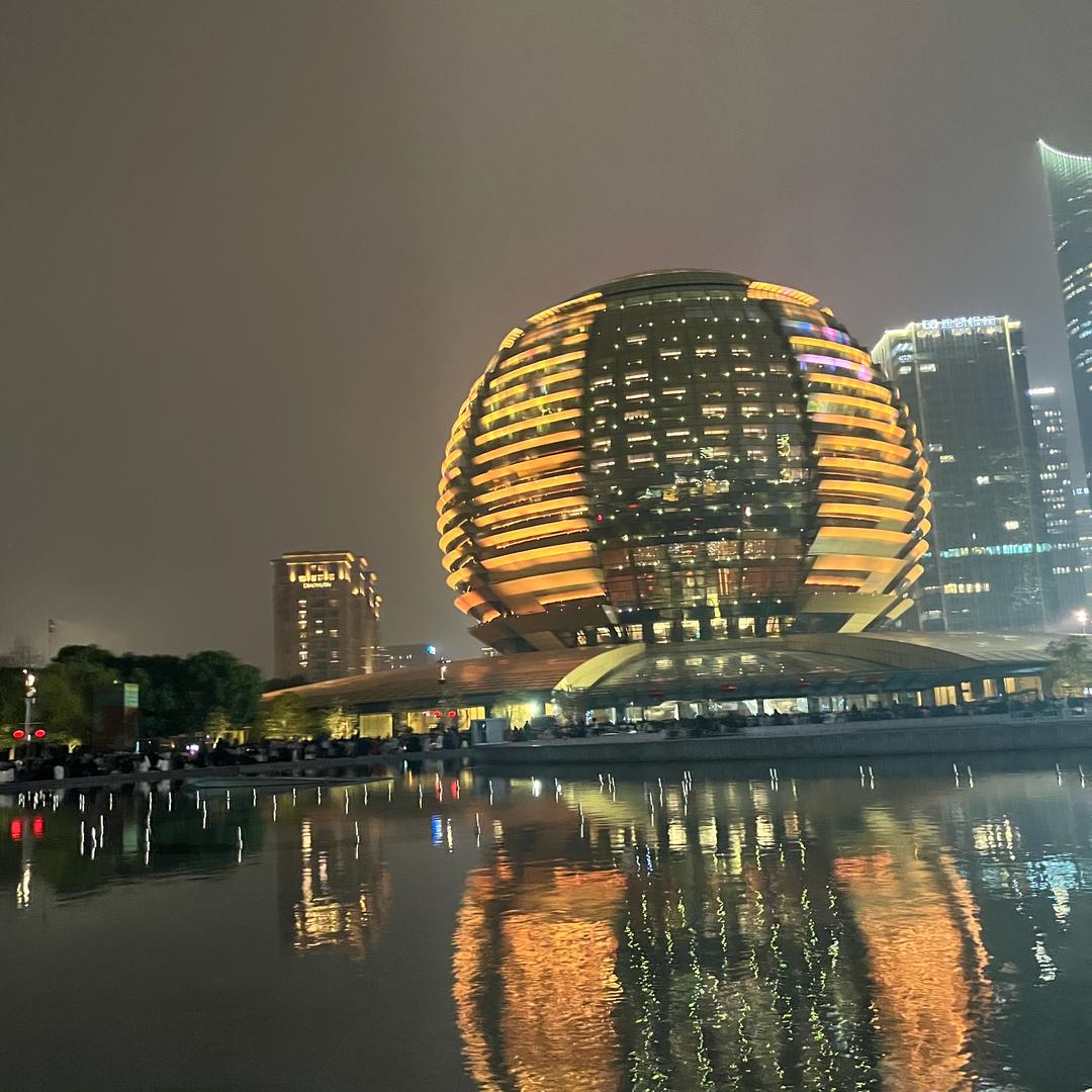 明月（助力寻亲）