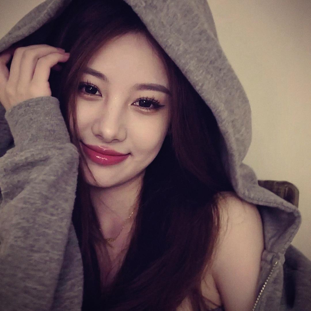 姚贝宁.