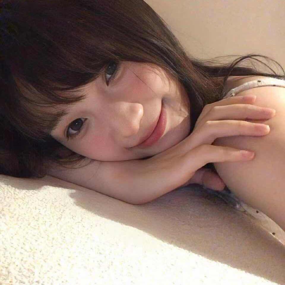 小小华.