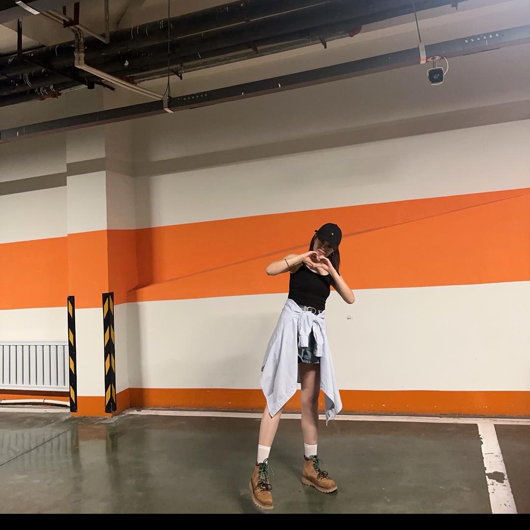 🐑却黑的洋柿子🐑