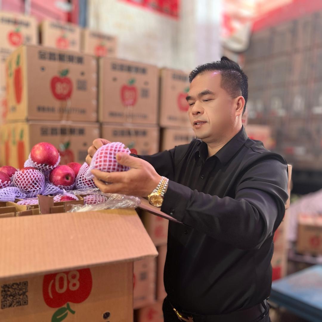 庞三姐十二哥南北水果批发中心