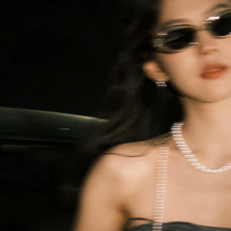 L..