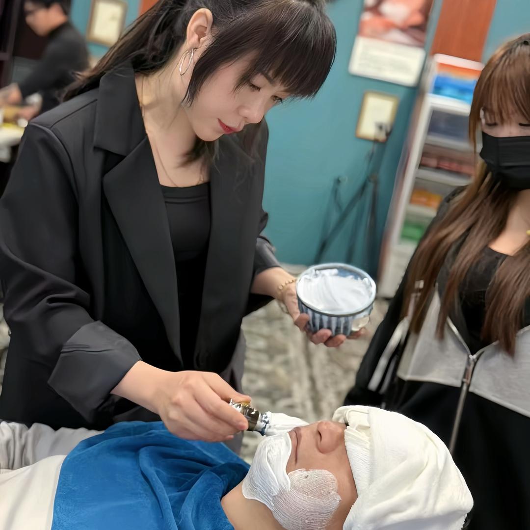 十一男士理发馆