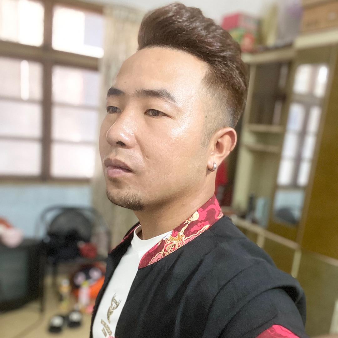 龙弟