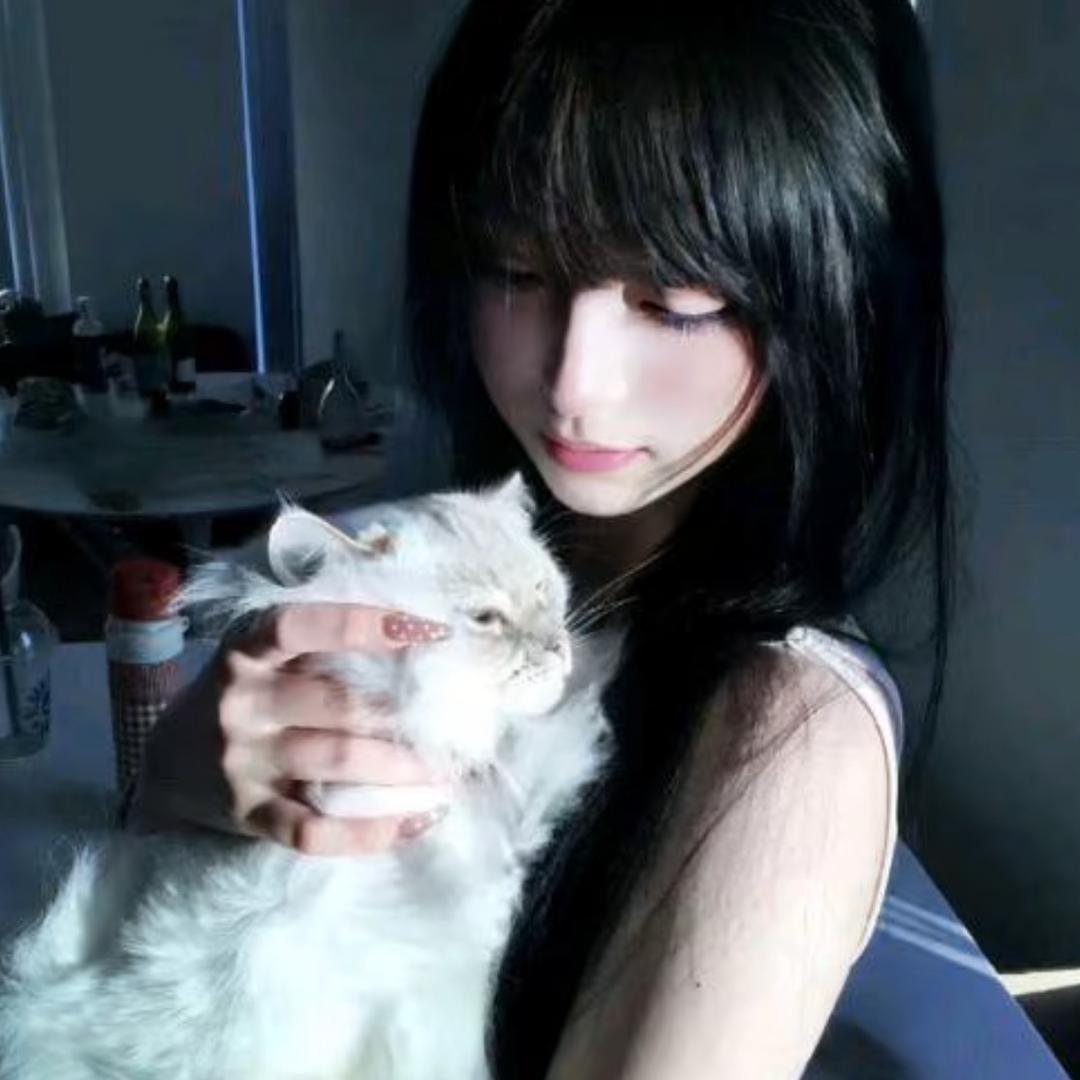 小u伤.