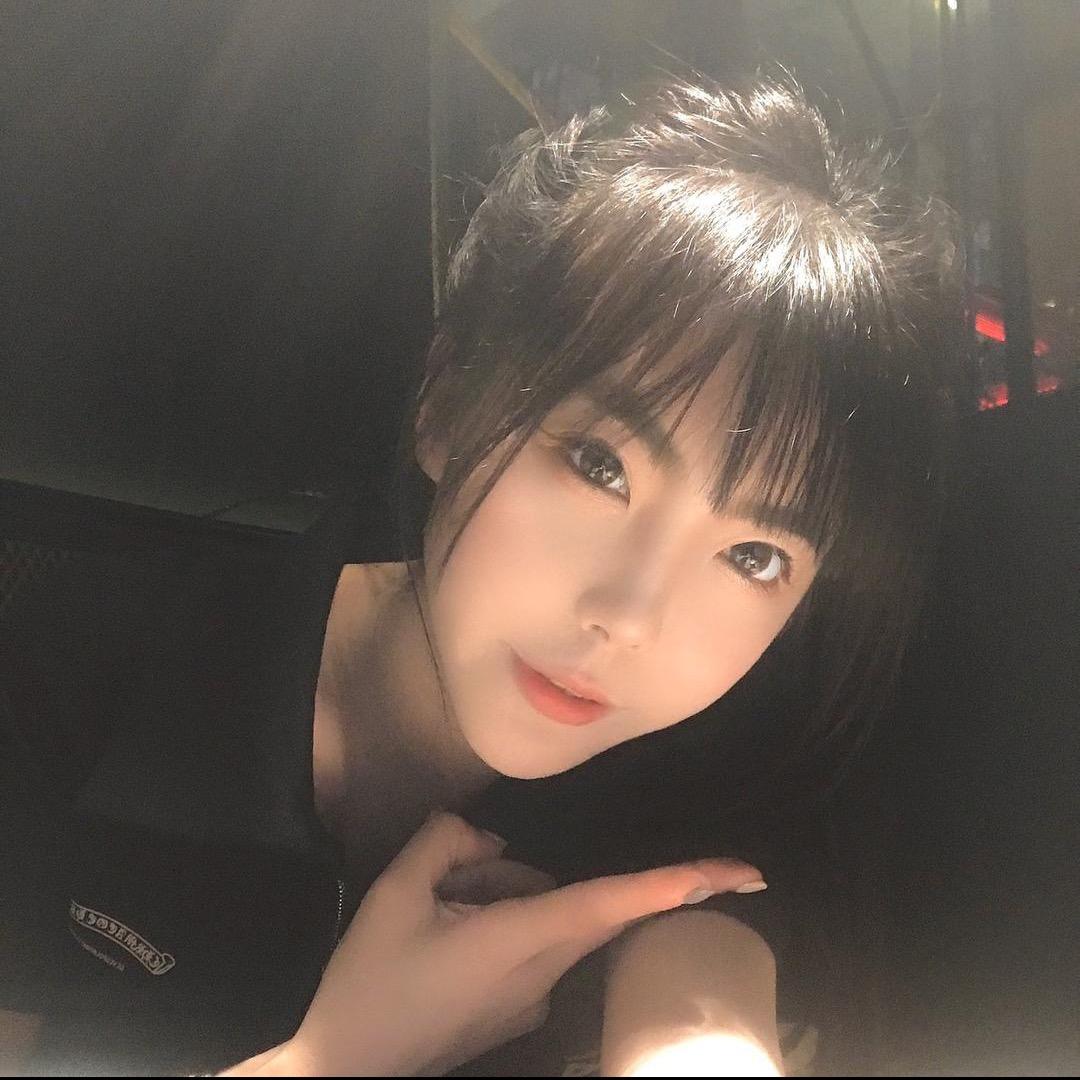 深圳南油十七服饰.妹妹