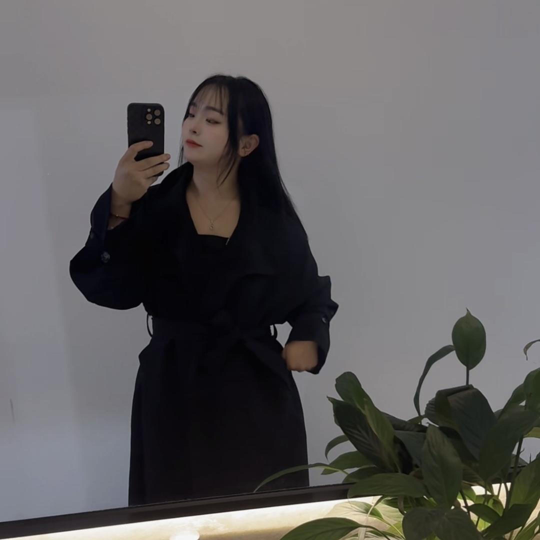 未迟女装