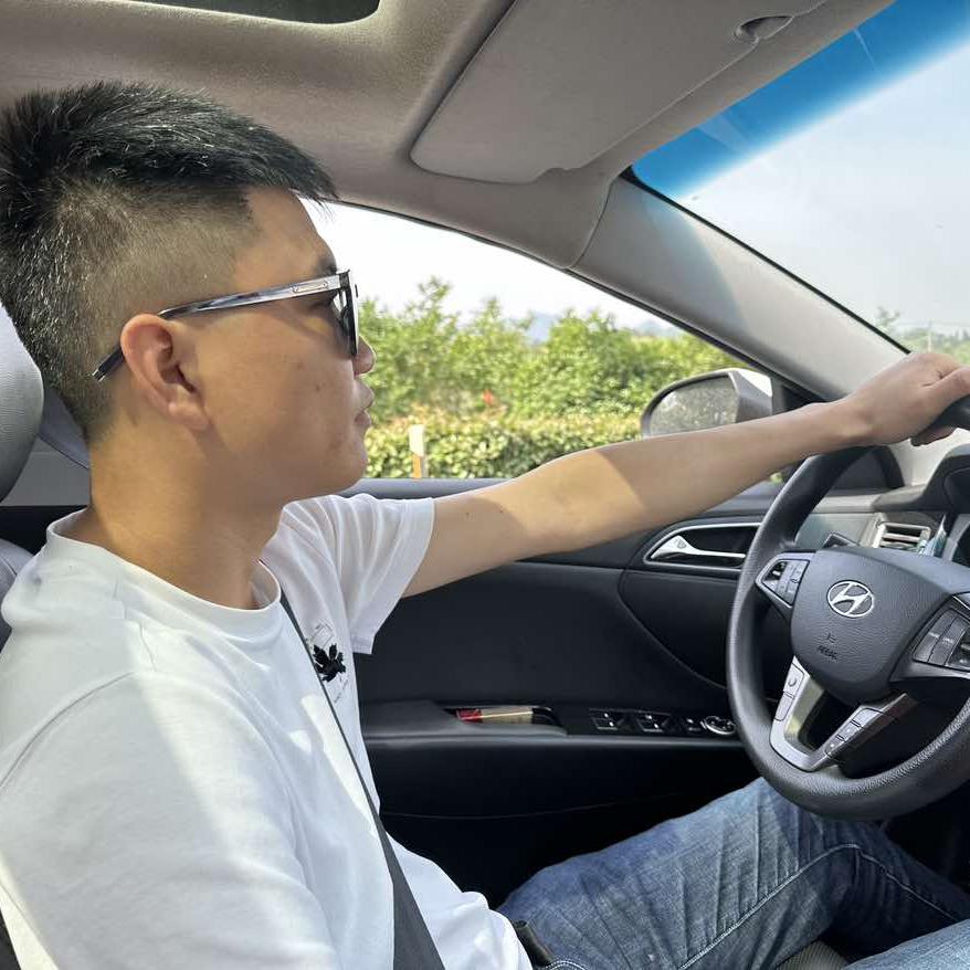 白云驾校裴教练