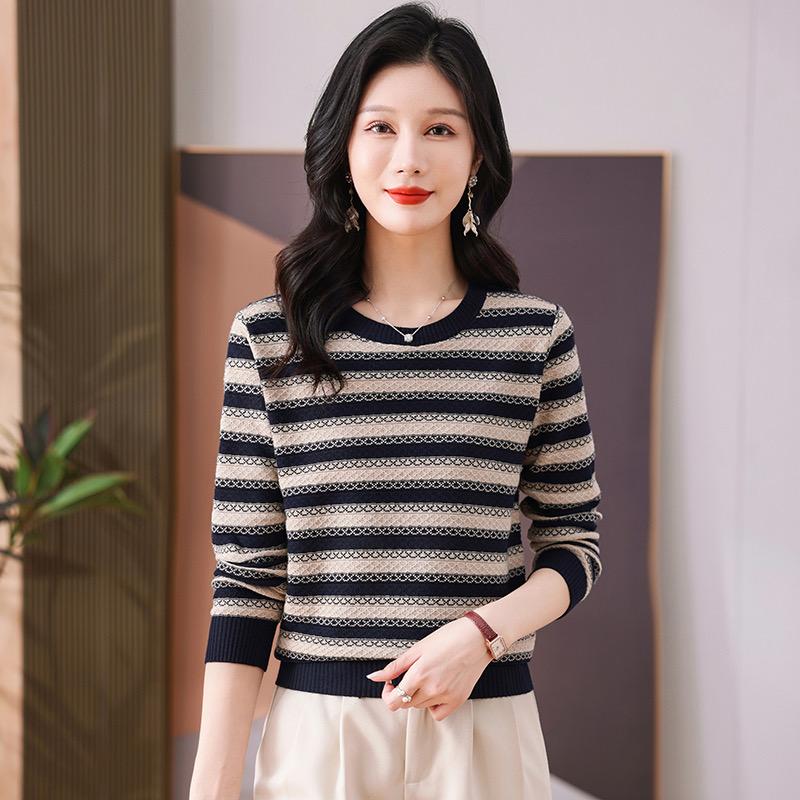 喀秋莎女装工厂店