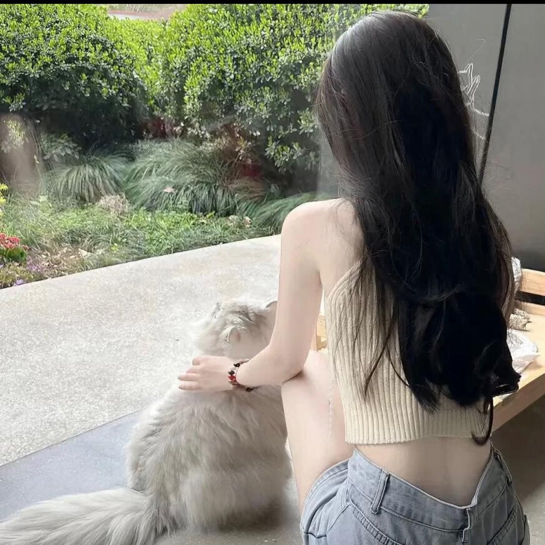 凌琦秋高端女装