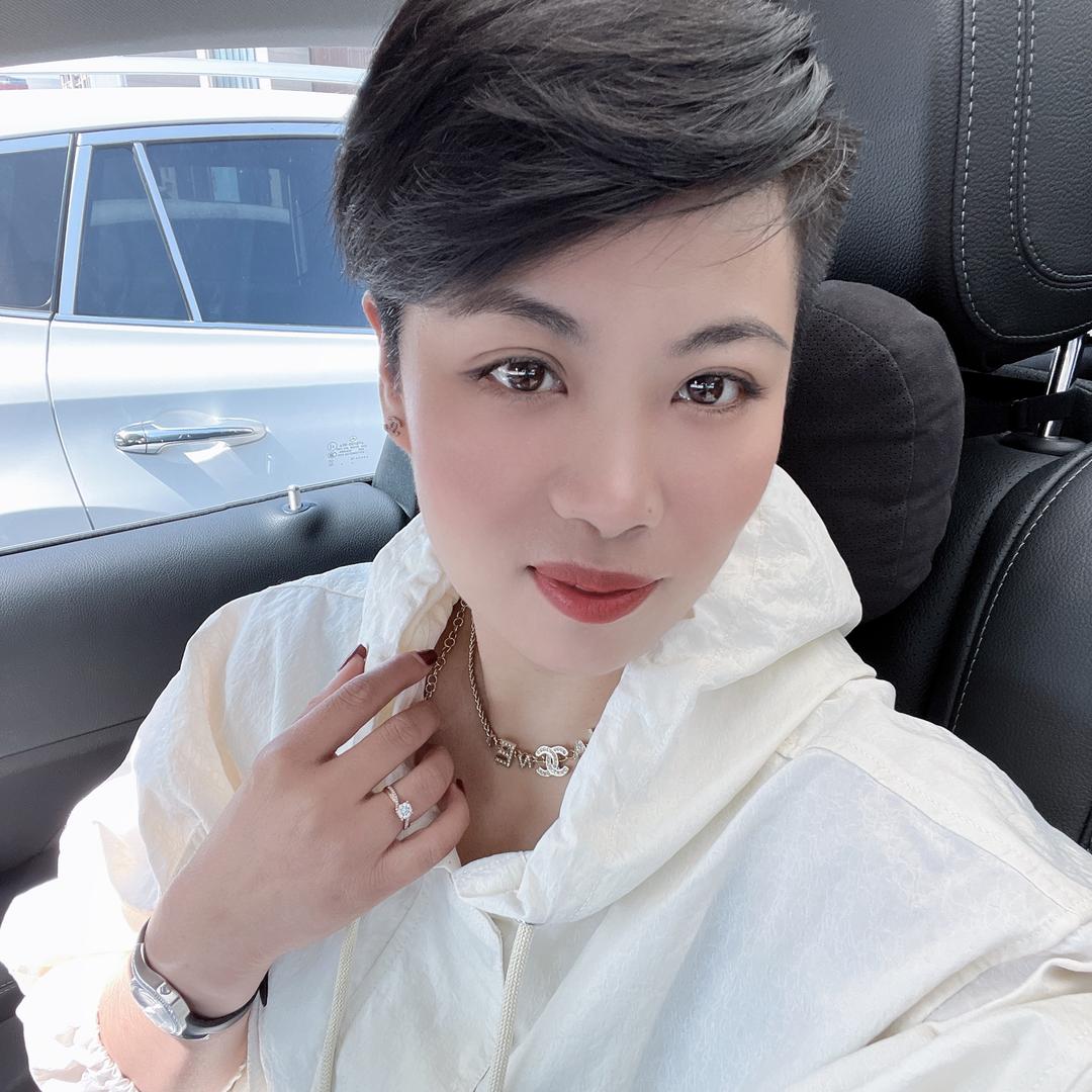 板娘不会撒娇