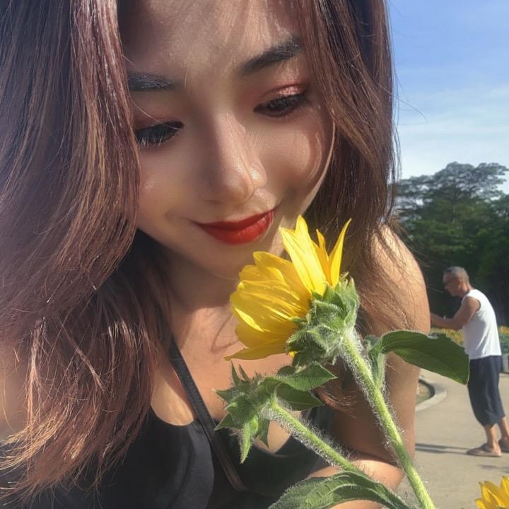 带刺的玫瑰🌹