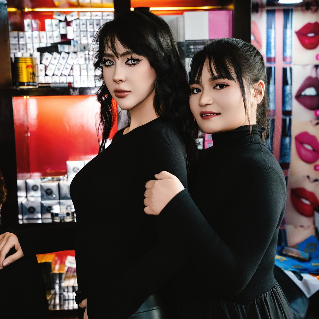 穆海的秘书👩‍💼【阿依】