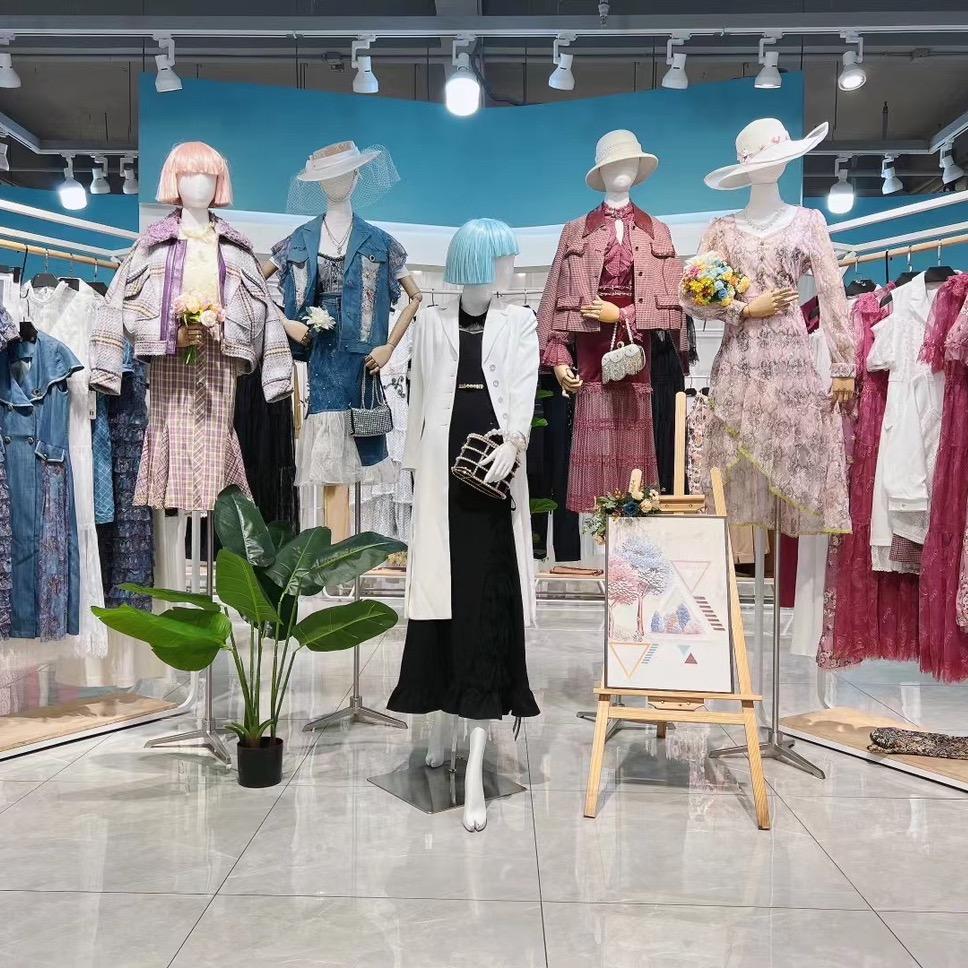 曾时惠品牌女装折扣