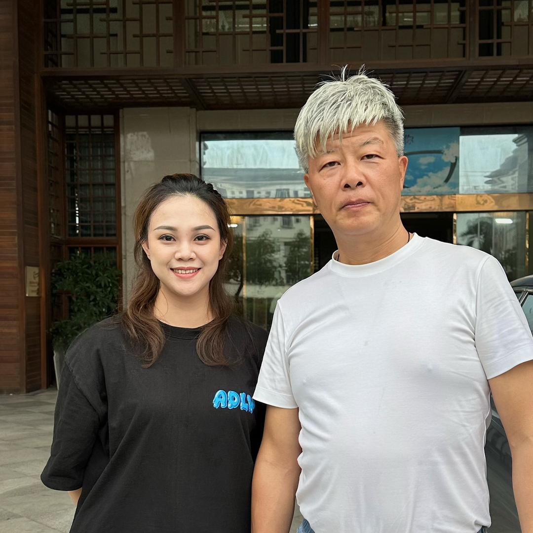 霞湖世家男装珺姐