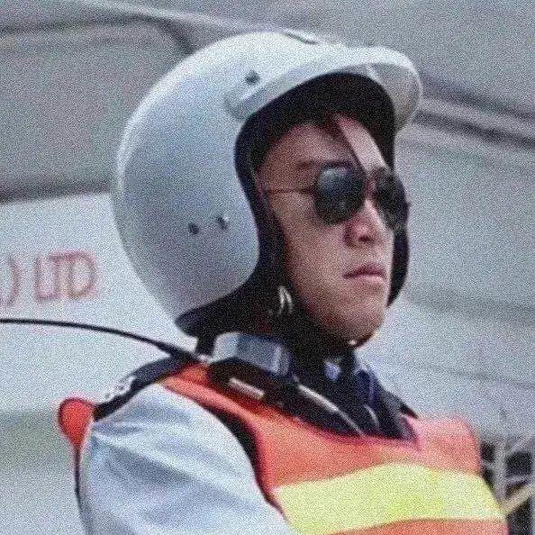 逆风凳子