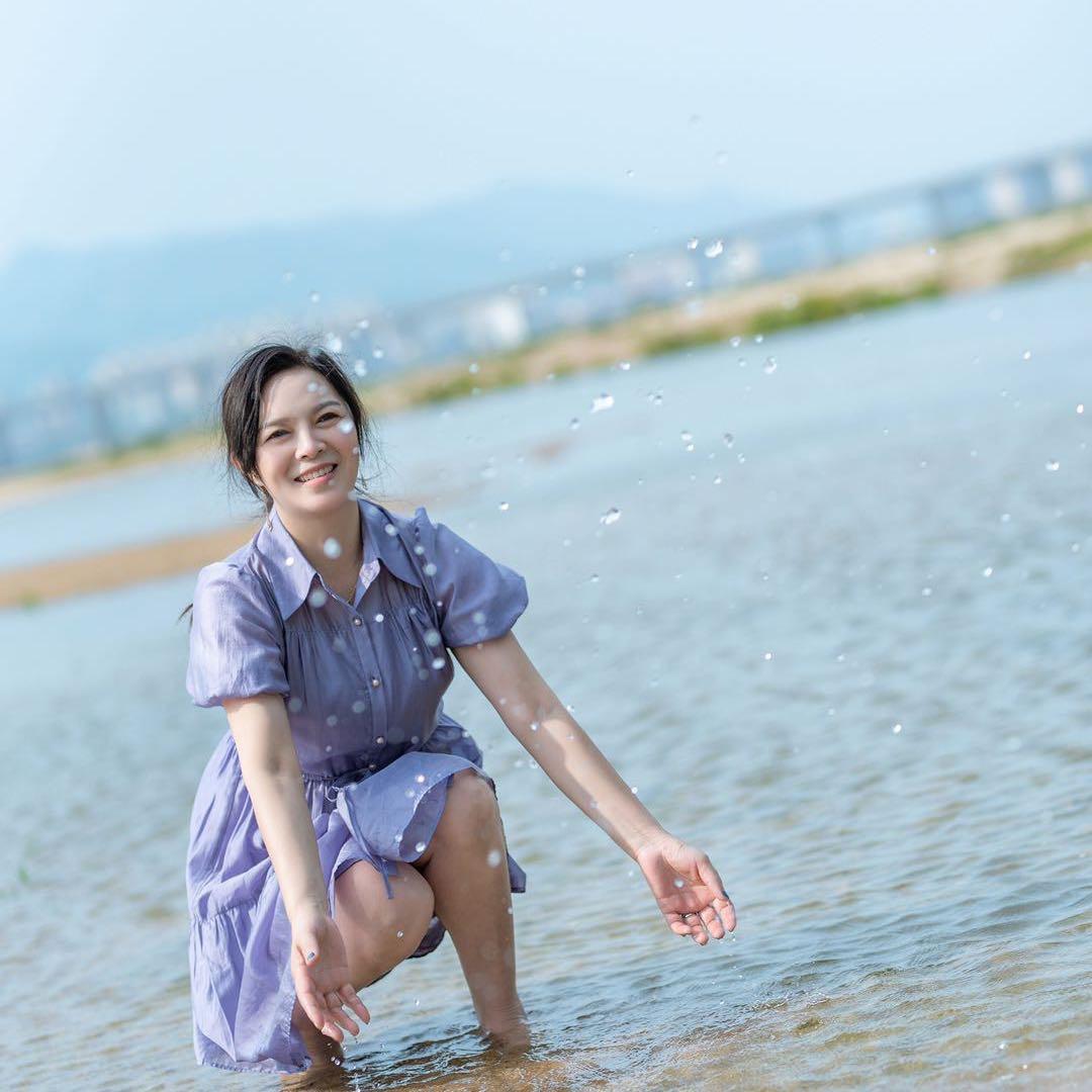 雷蕾