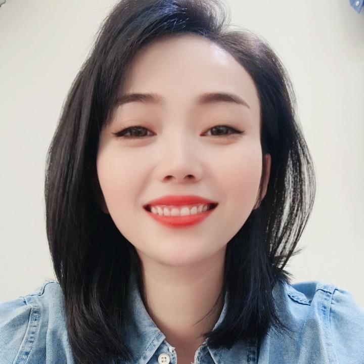 爱钱嘉品牌女装店