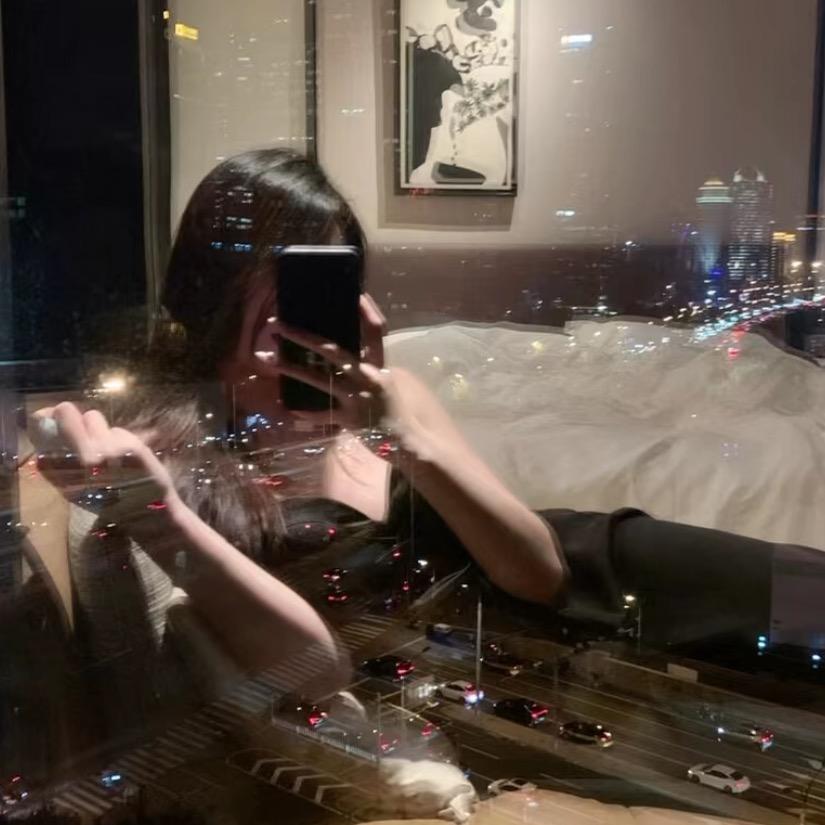 余🌙