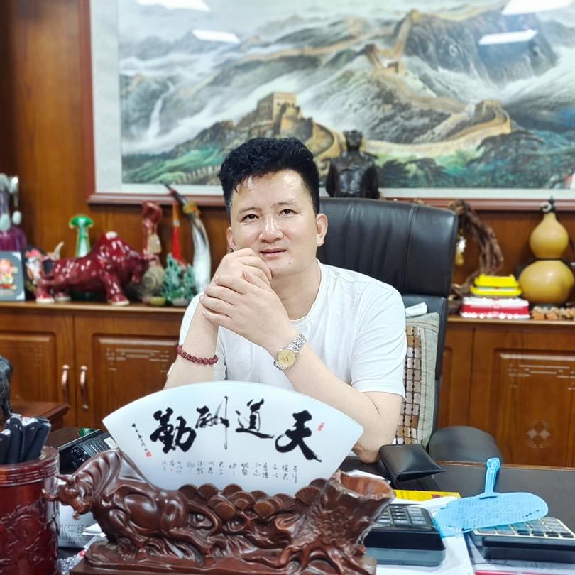 鸿迅车辆