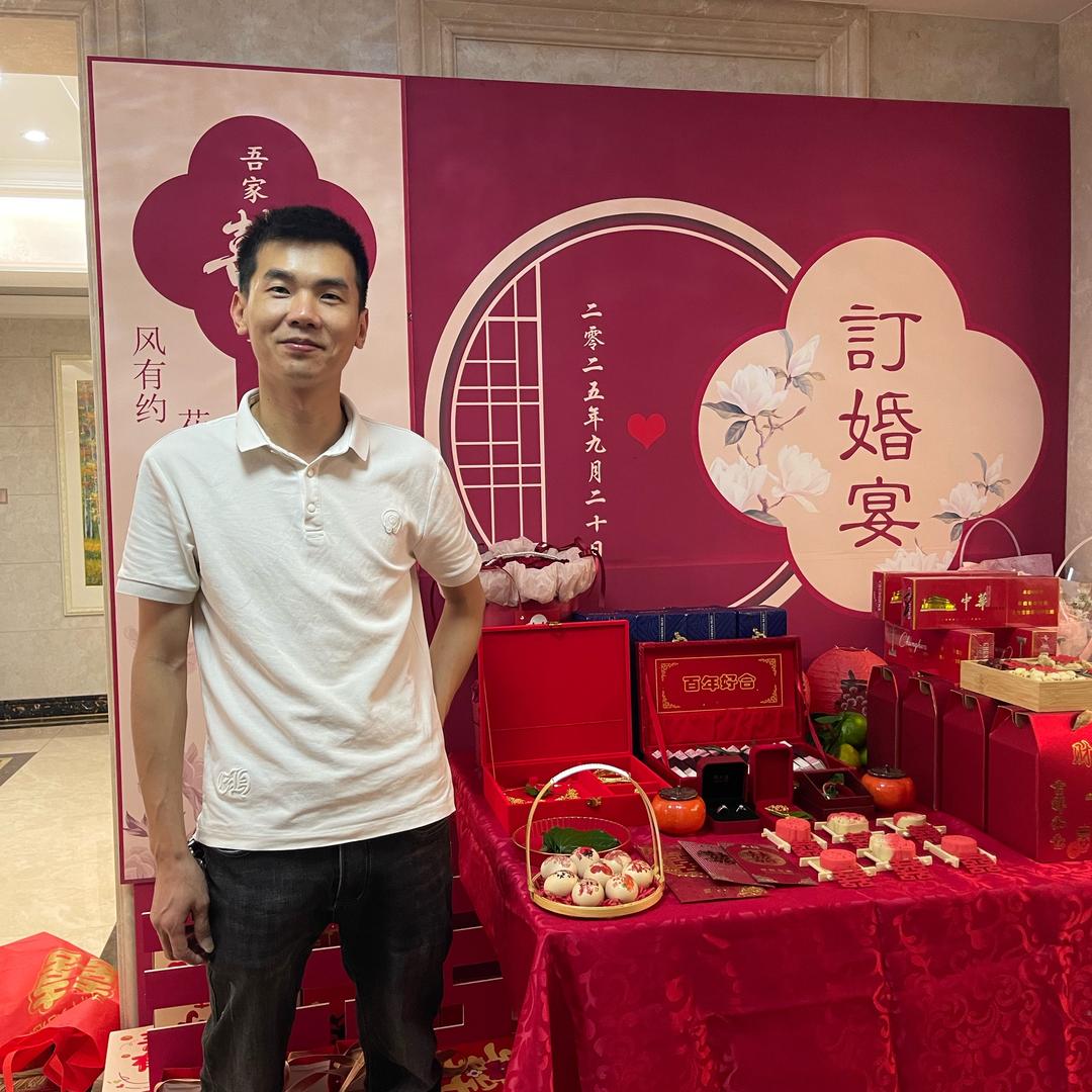 潮汕佳缘-亮哥（每晚9点直播）