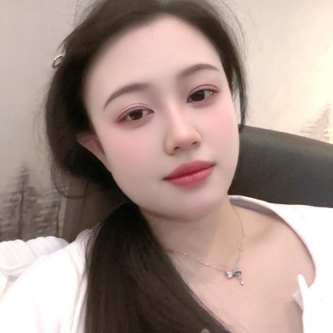 小桃兔兔🍑🐰🐰