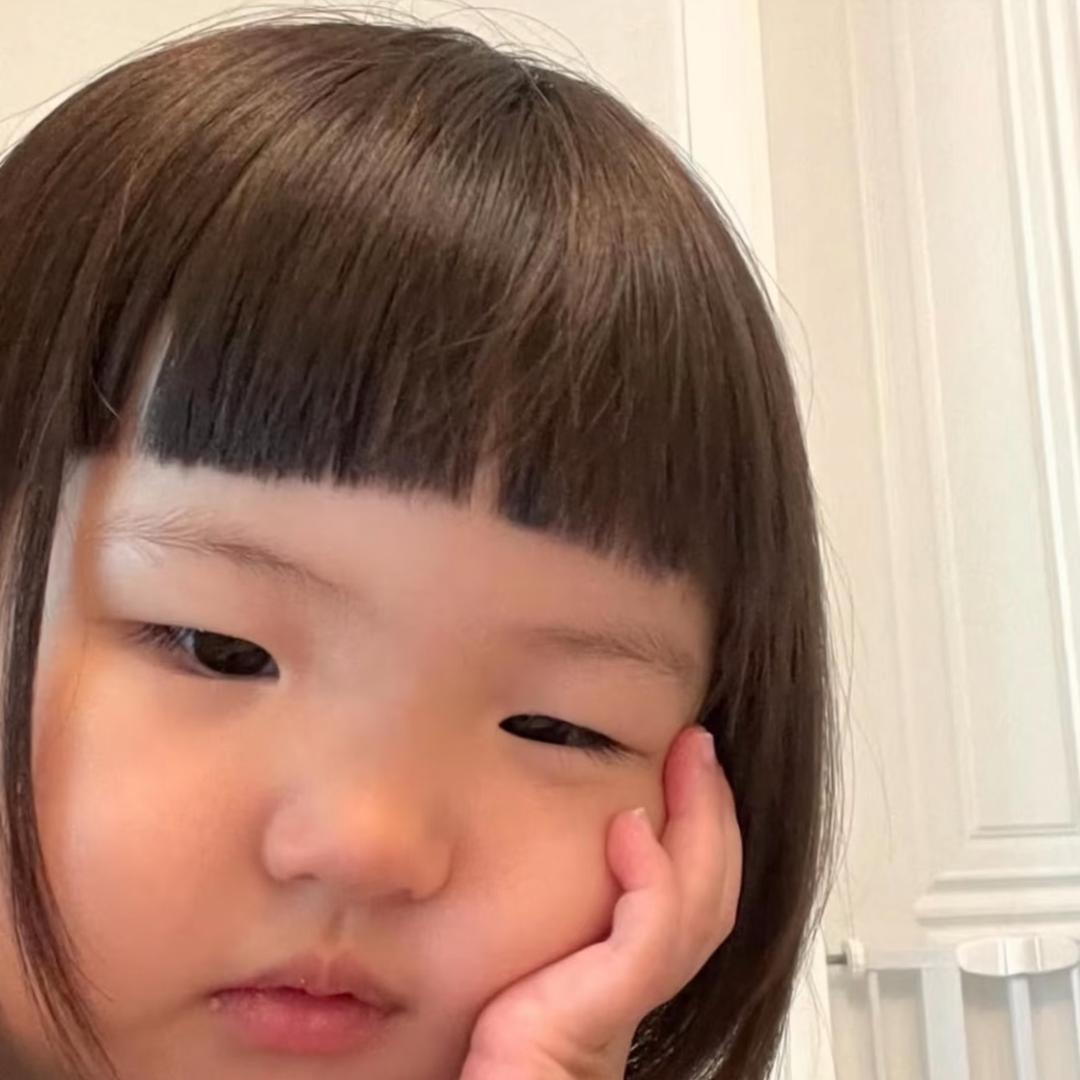 孟佳欣-