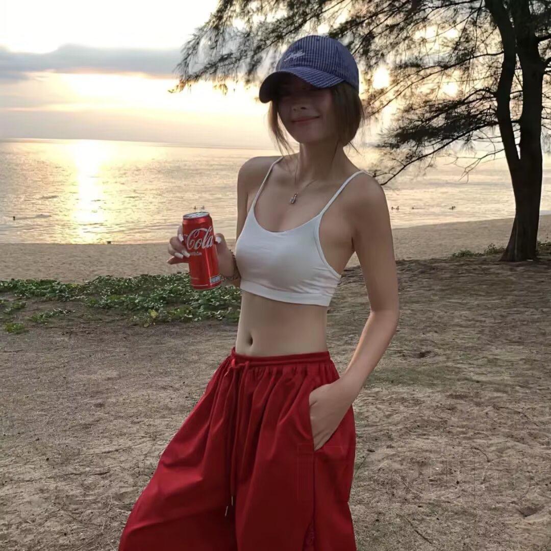 小婷.
